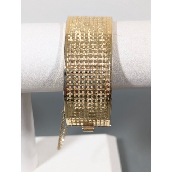 Vintage Gold Tone Textured Wide Safety Chain Bracelet Bangle Chunky 7" - Picture 1 of 9